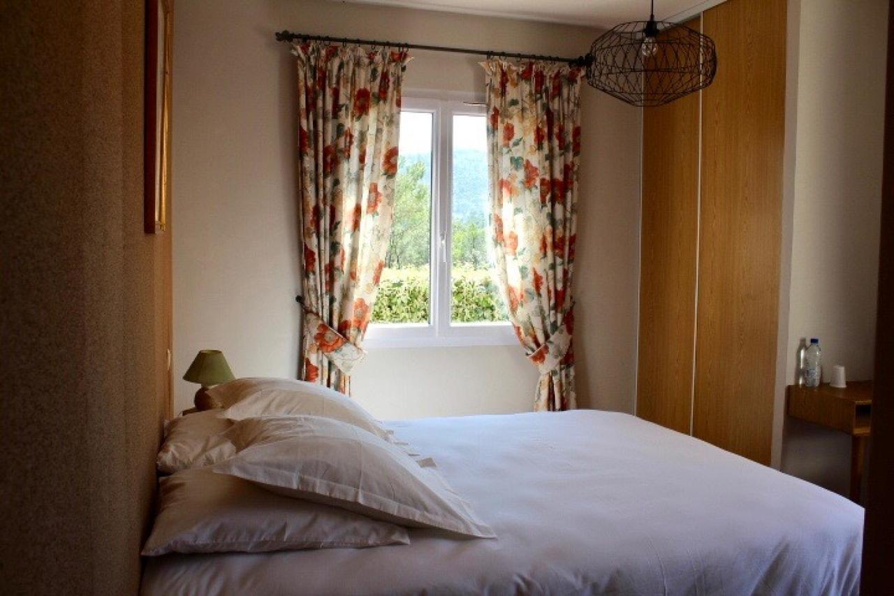 Bed and Breakfast Bastide Saint Bernard à Le Thoronet Extérieur photo